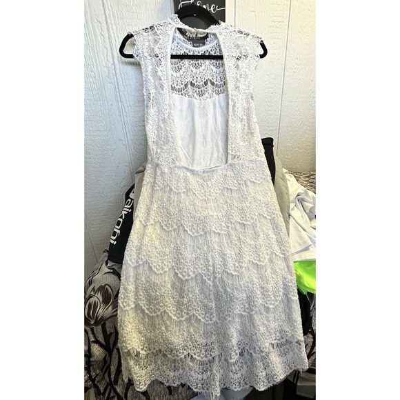 FREE PEOPLE Intimately Womens Large Dress White Lace Sleeveless SEXY Open Back - Picture 2 of 10